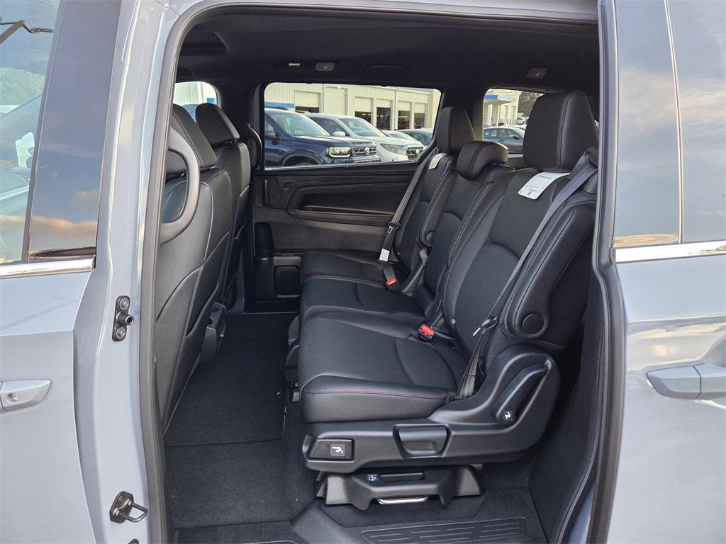new 2026 Honda Odyssey car, priced at $45,845