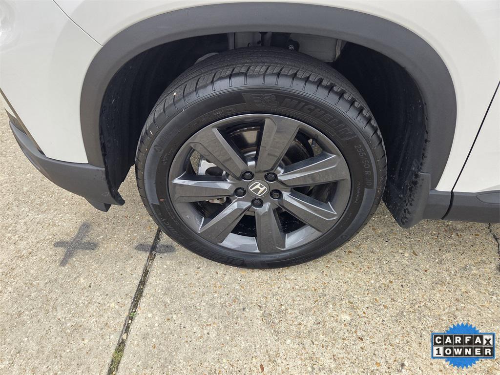 used 2025 Honda Pilot car, priced at $36,275