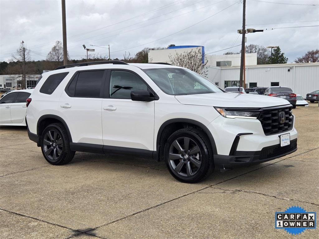used 2025 Honda Pilot car, priced at $36,275