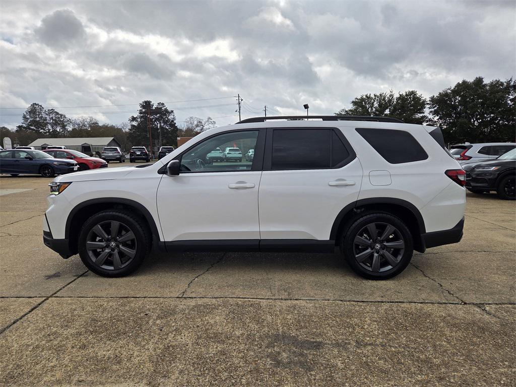 used 2025 Honda Pilot car, priced at $37,375