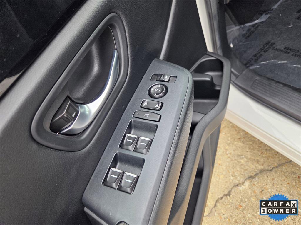 used 2025 Honda Pilot car, priced at $36,275