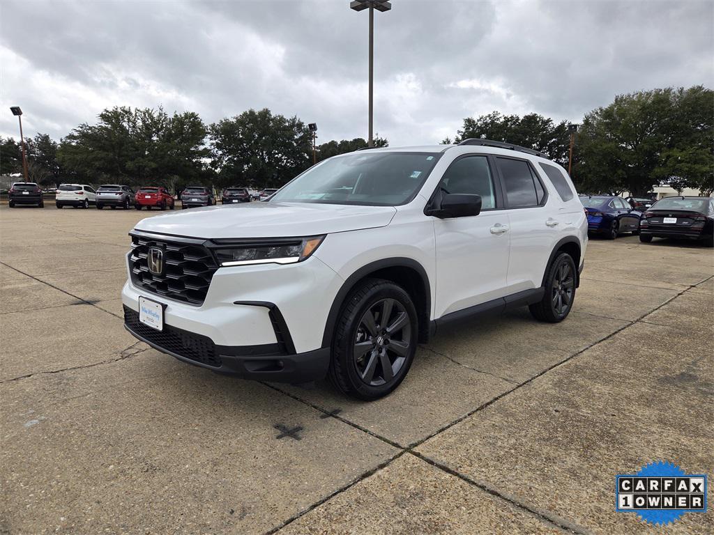 used 2025 Honda Pilot car, priced at $36,275