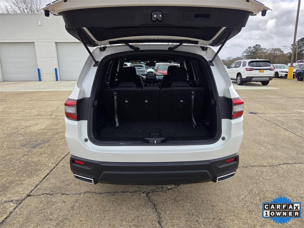 used 2025 Honda Pilot car, priced at $36,275