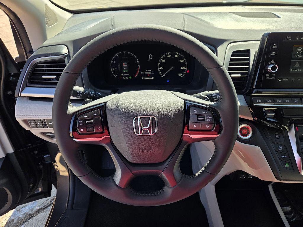 new 2026 Honda Odyssey car, priced at $44,290