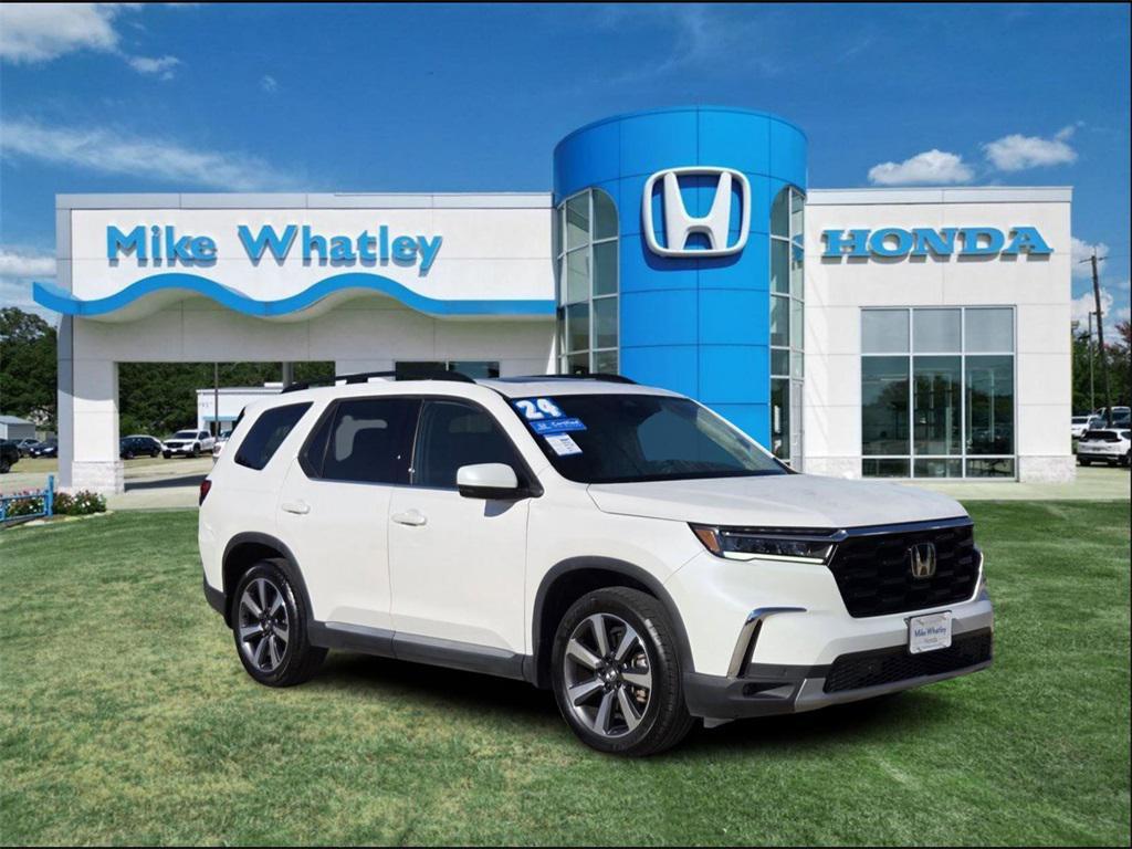 2024 Platinum White Honda Pilot