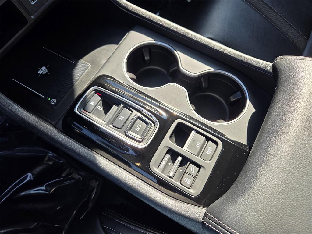 2024 Platinum White Honda Pilot