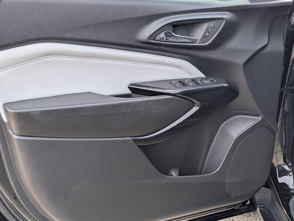 used 2025 Chevrolet Trax car, priced at $20,985