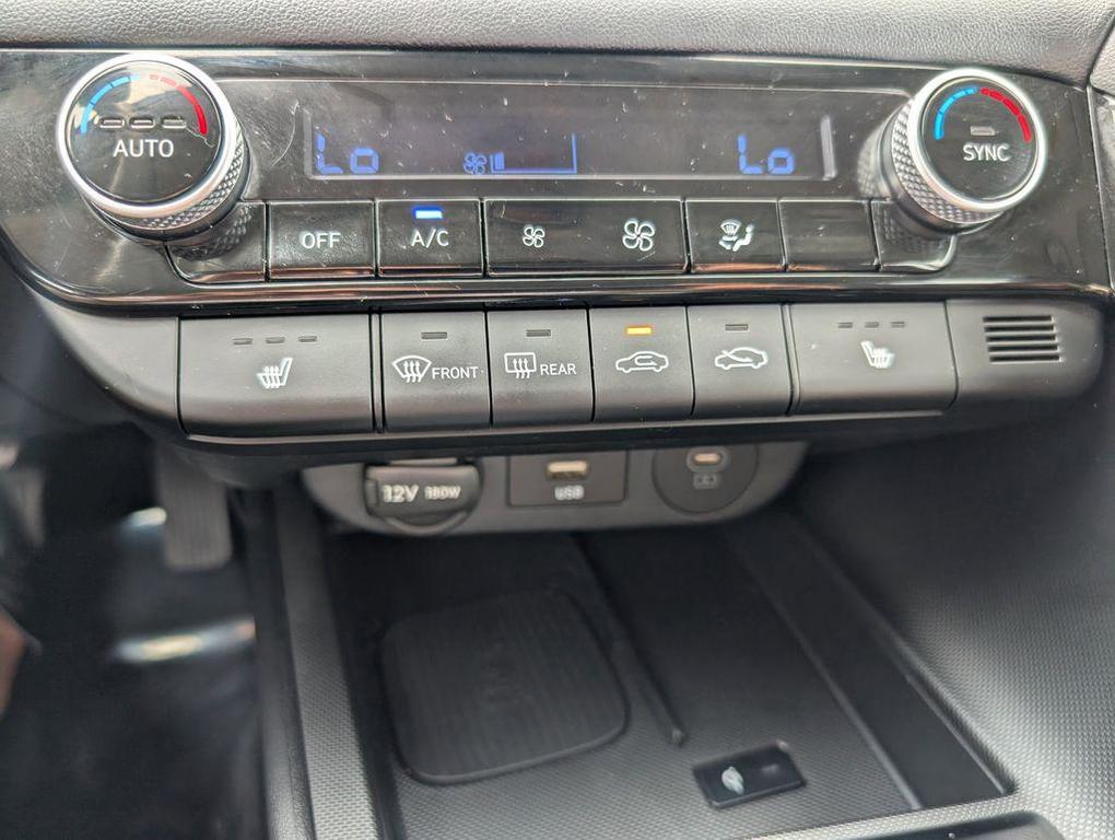 used 2025 Hyundai Elantra car, priced at $23,195