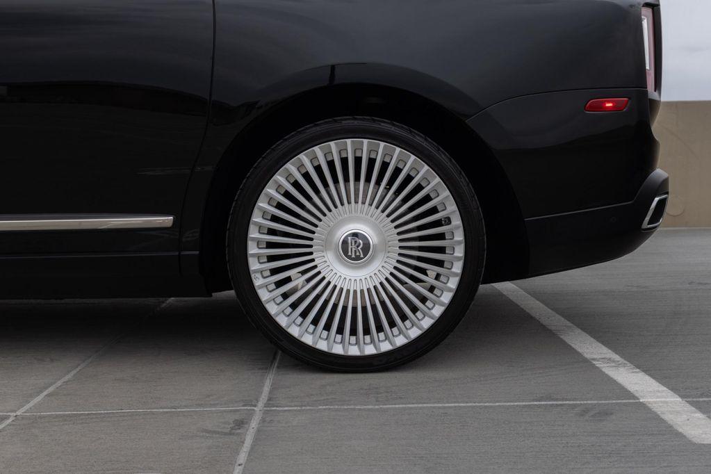 used 2021 Rolls-Royce Cullinan car, priced at $269,900