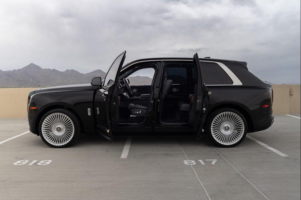 used 2021 Rolls-Royce Cullinan car, priced at $269,900
