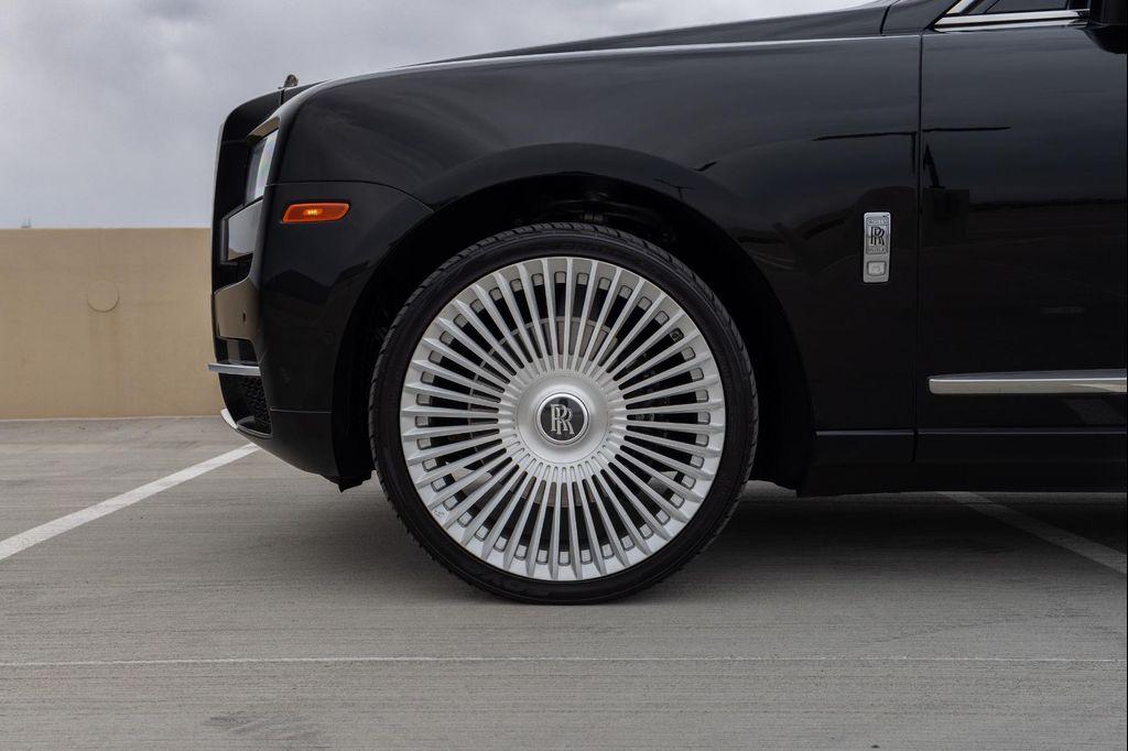 used 2021 Rolls-Royce Cullinan car, priced at $269,900
