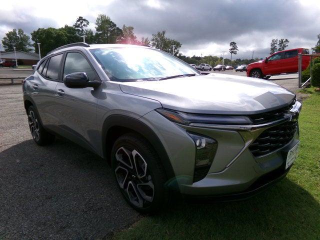 new 2026 Chevrolet Trax car, priced at $28,690