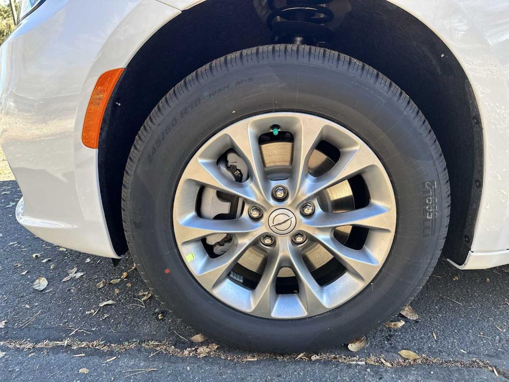 new 2026 Chrysler Pacifica car, priced at $41,695