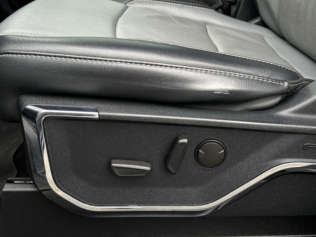 used 2022 Ford F-150 car, priced at $40,548