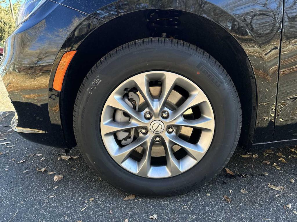 new 2026 Chrysler Pacifica car, priced at $42,737