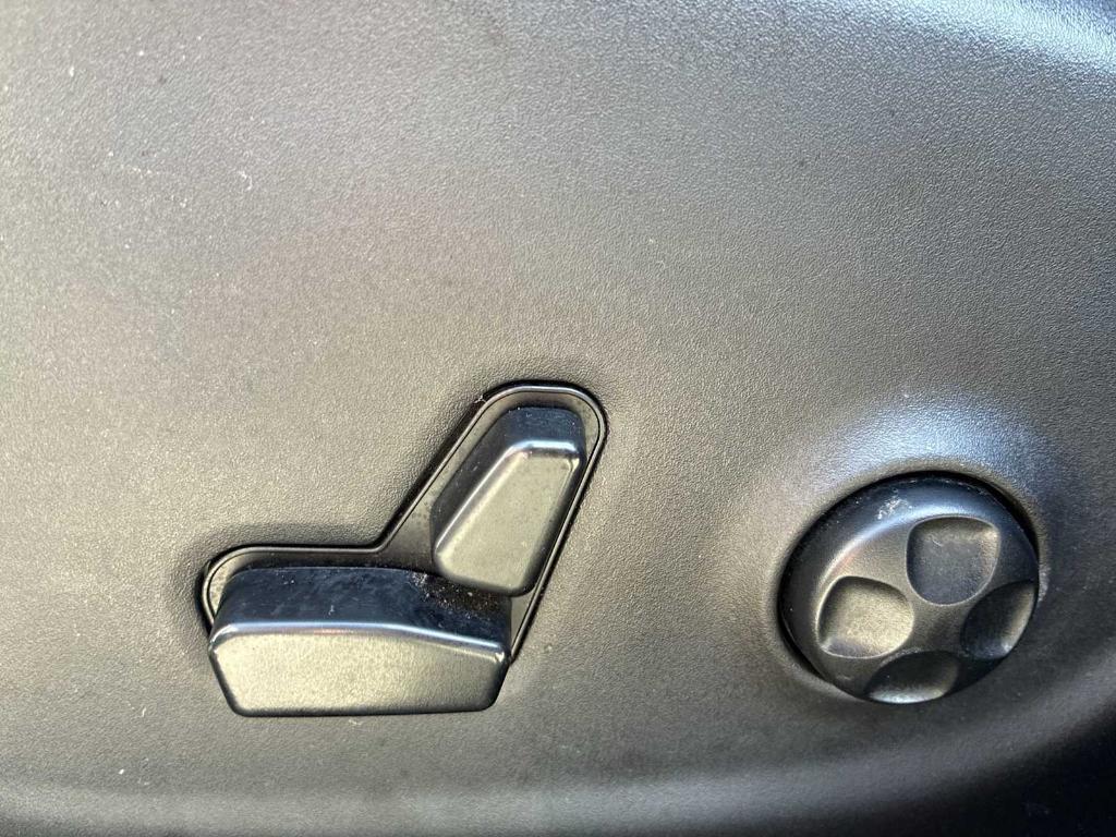 used 2020 Jeep Cherokee car, priced at $21,764