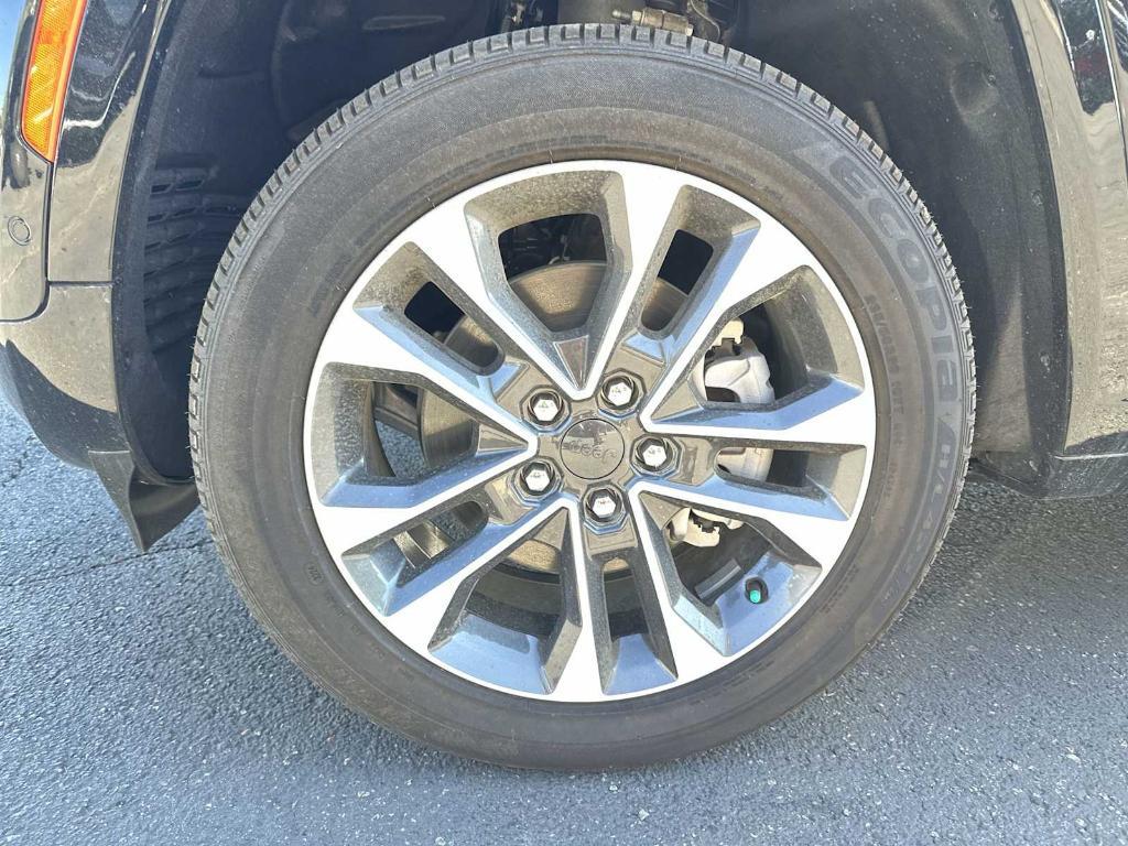 new 2025 Jeep Grand Cherokee L car, priced at $54,566