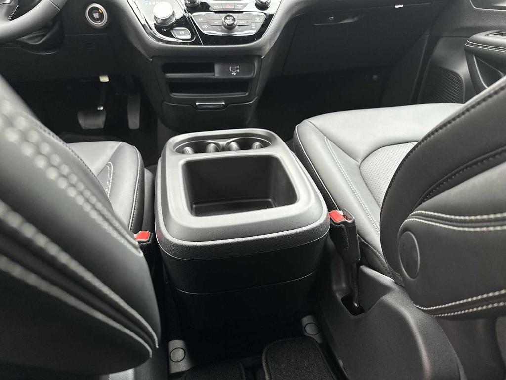 new 2026 Chrysler Pacifica car, priced at $42,812
