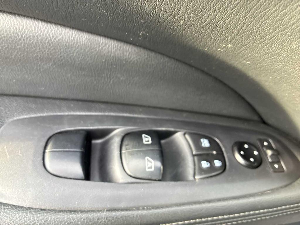 used 2020 Nissan Pathfinder car, priced at $15,342