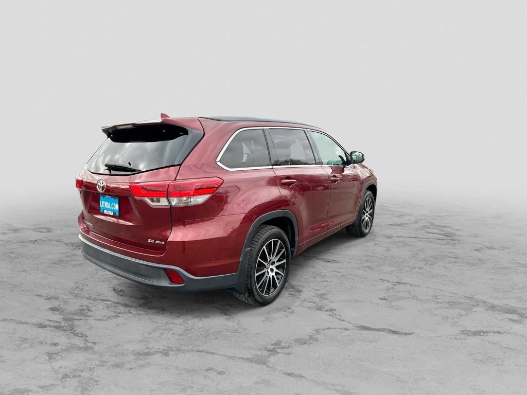used 2018 Toyota Highlander car, priced at $24,988
