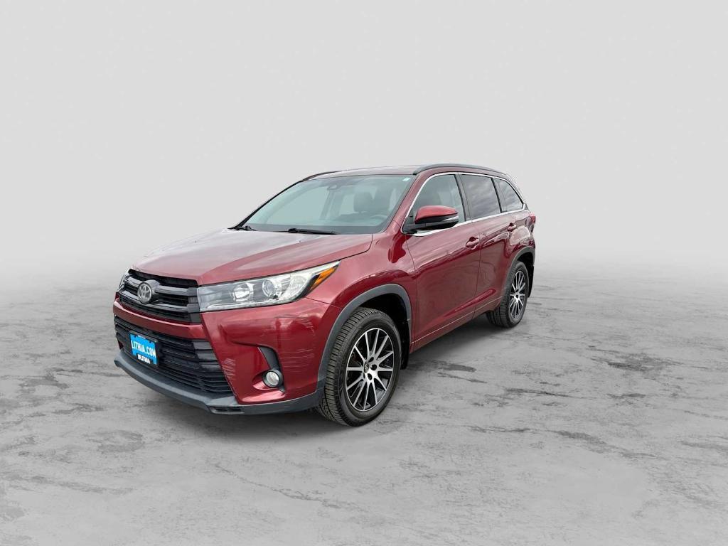 used 2018 Toyota Highlander car, priced at $24,988