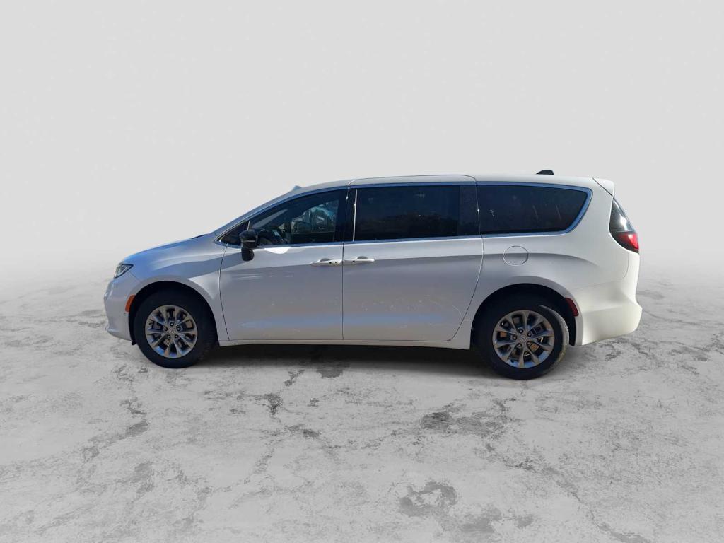 new 2026 Chrysler Pacifica car, priced at $46,021