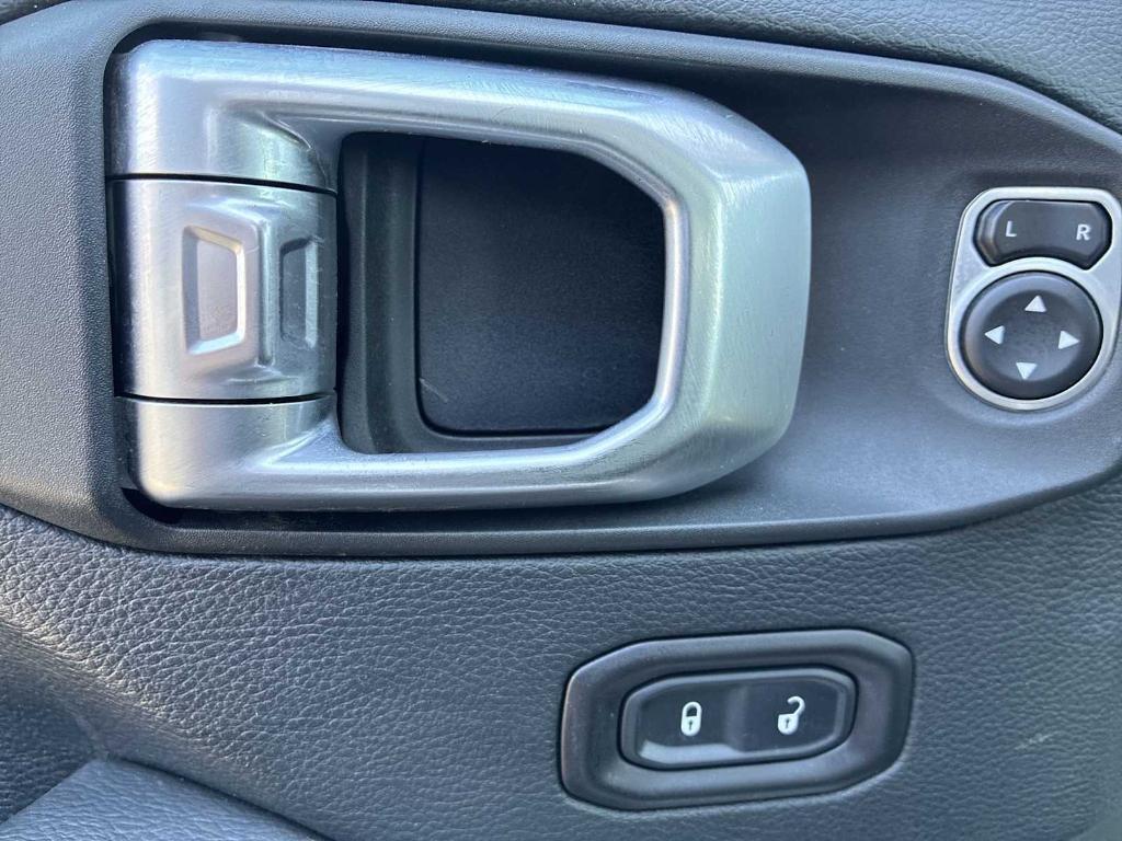 used 2019 Jeep Wrangler Unlimited car, priced at $22,714