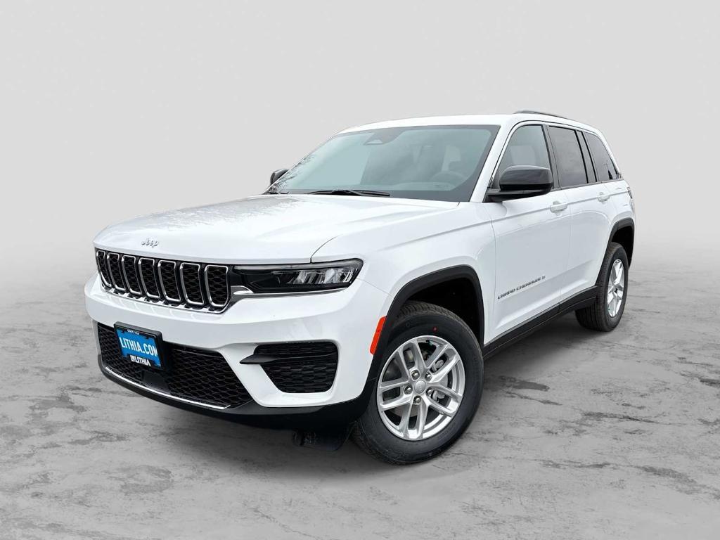 new 2026 Jeep Grand Cherokee car, priced at $41,405