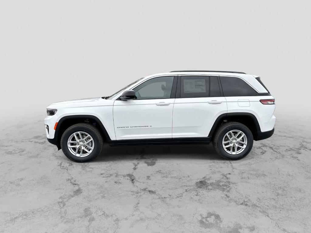 new 2026 Jeep Grand Cherokee car, priced at $41,405