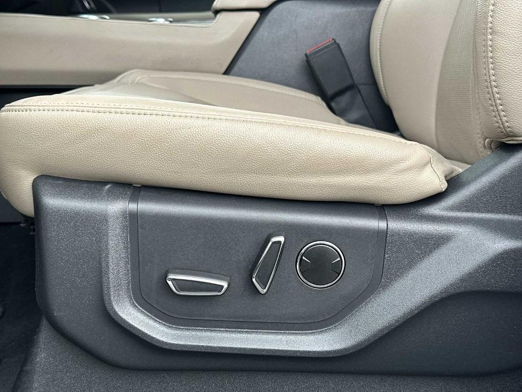 used 2024 Ford Expedition Max car, priced at $45,509