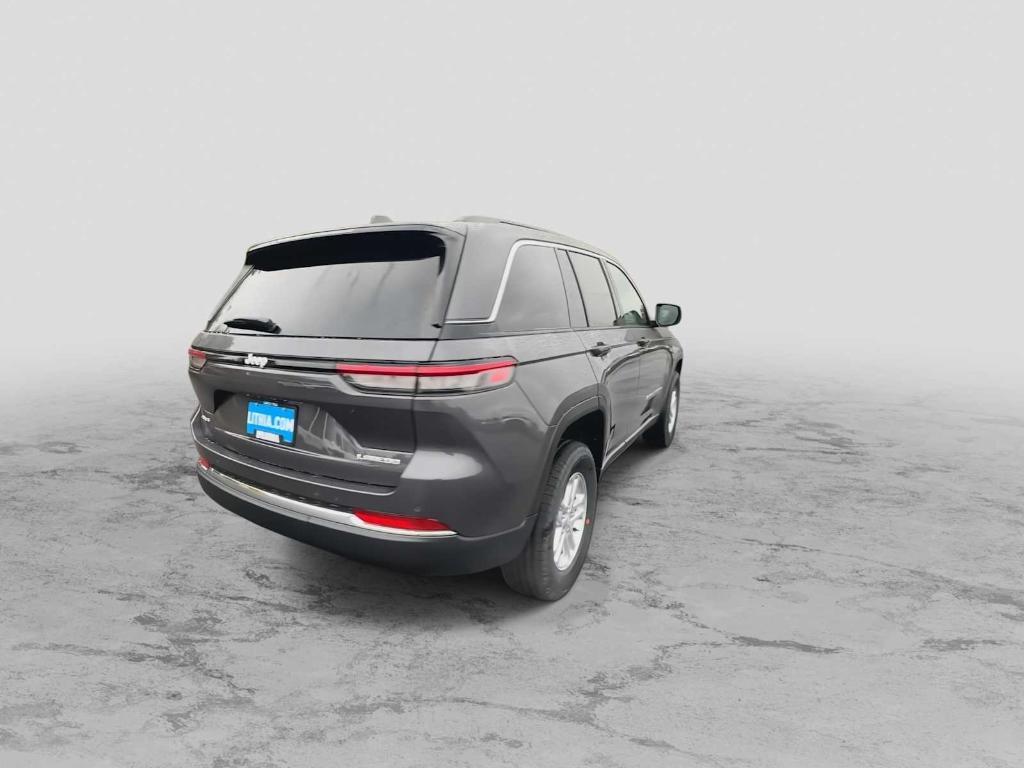 new 2025 Jeep Grand Cherokee car, priced at $35,718