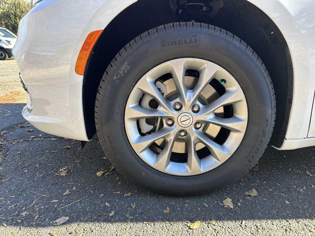 new 2026 Chrysler Pacifica car, priced at $45,458