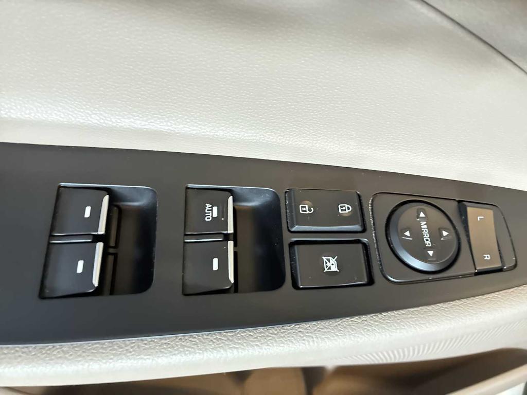 used 2021 Hyundai Tucson car, priced at $24,143