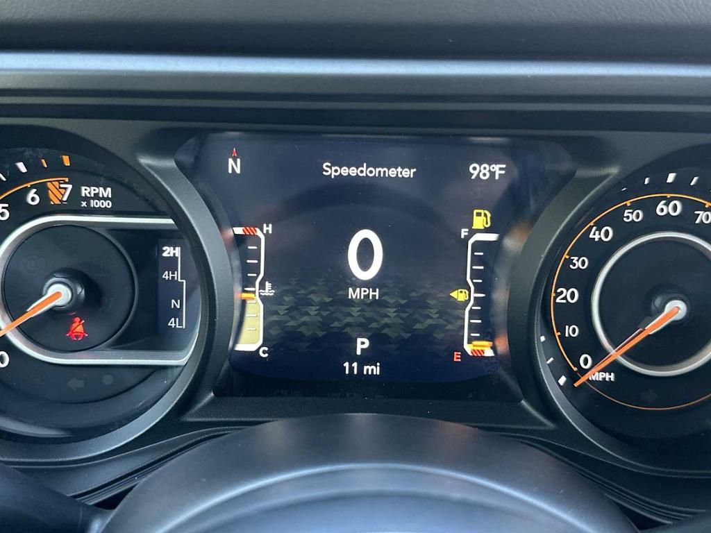 new 2025 Jeep Gladiator car, priced at $50,668