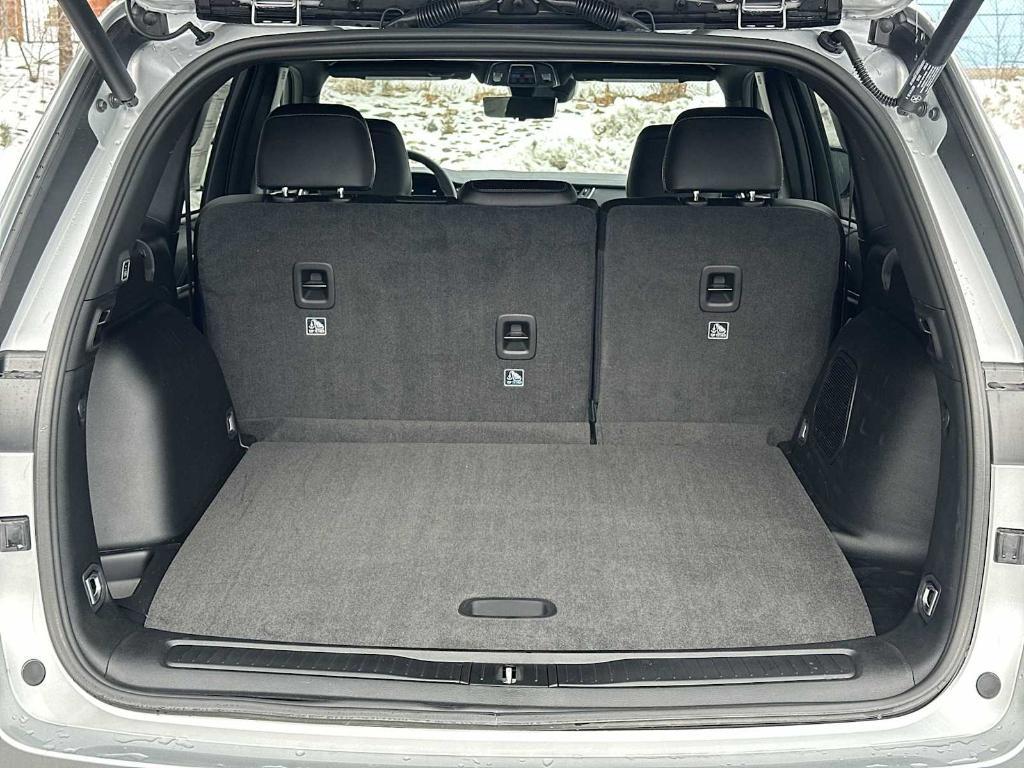 new 2025 Jeep Grand Cherokee car, priced at $50,777