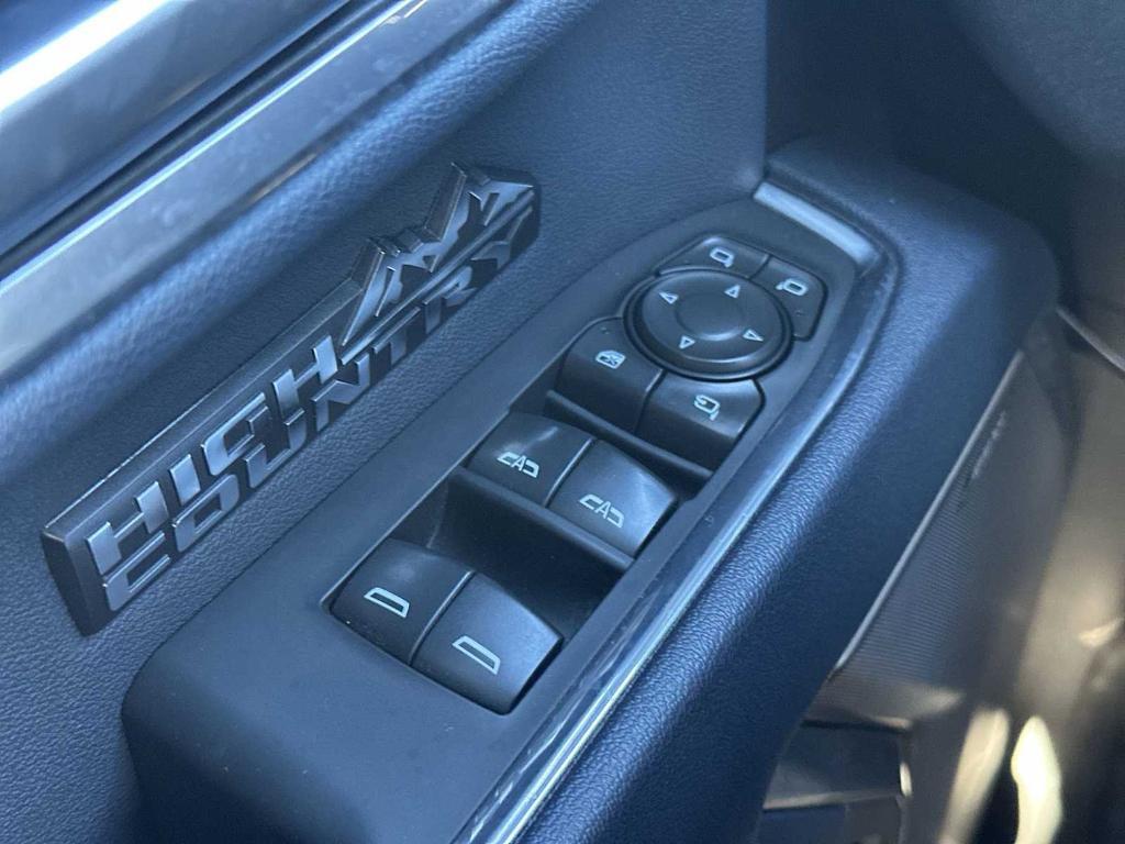 used 2022 Chevrolet Silverado 1500 car, priced at $37,175