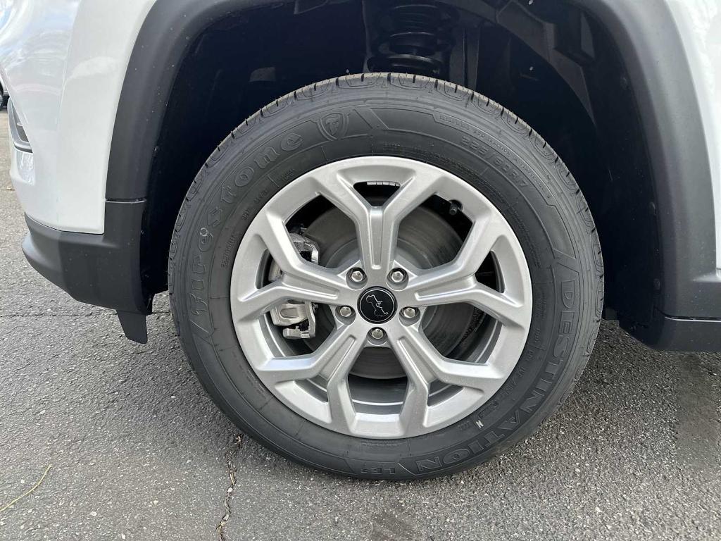 new 2026 Jeep Compass car, priced at $28,662