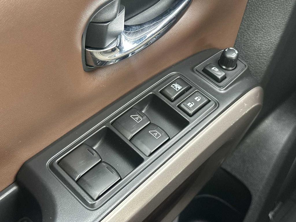 used 2023 Nissan Titan car, priced at $29,598