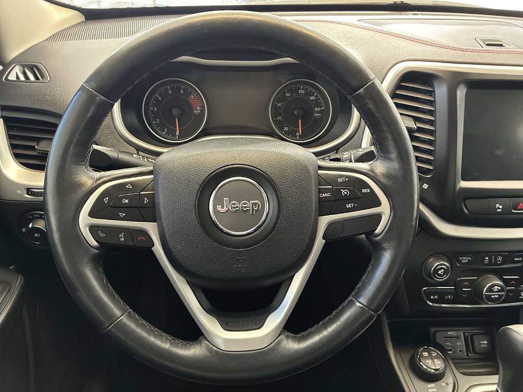 used 2016 Jeep Cherokee car, priced at $16,985