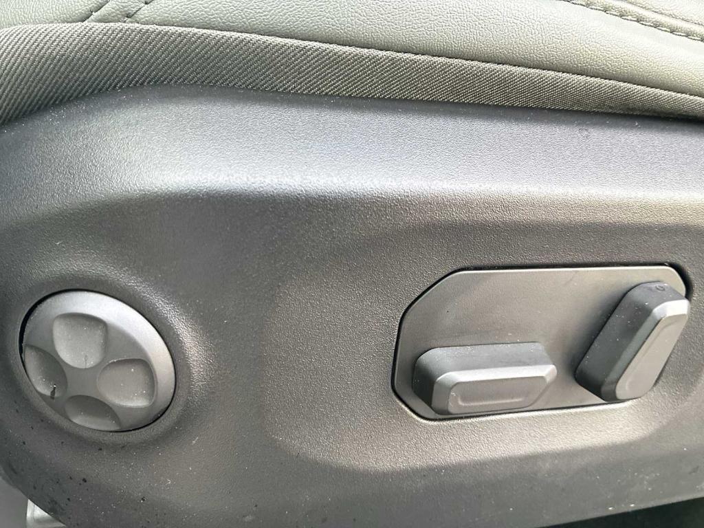 new 2026 Jeep Gladiator car, priced at $59,501