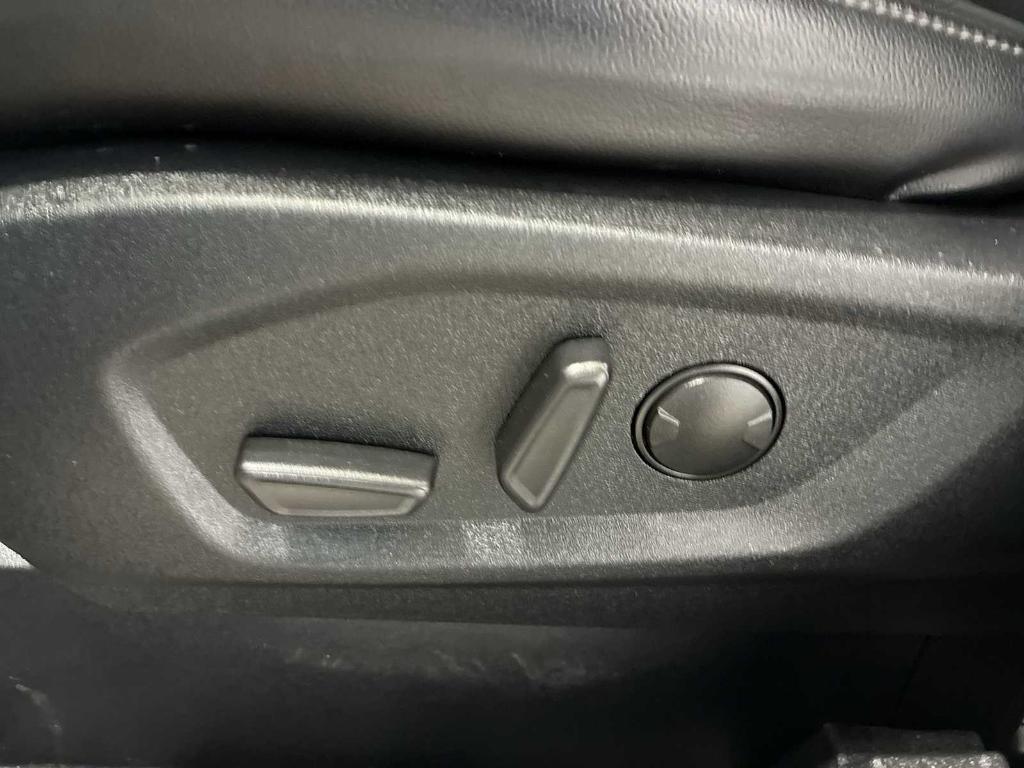 used 2021 Ford Edge car, priced at $18,243