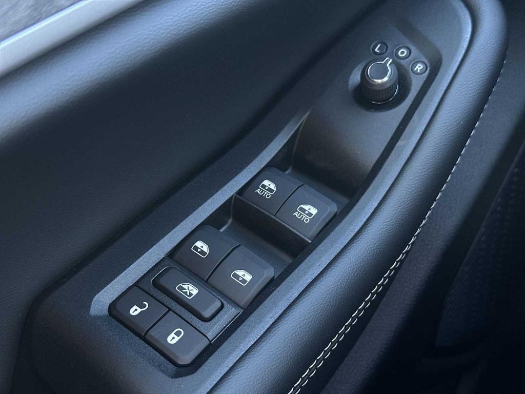 new 2026 Jeep Grand Cherokee car, priced at $47,335