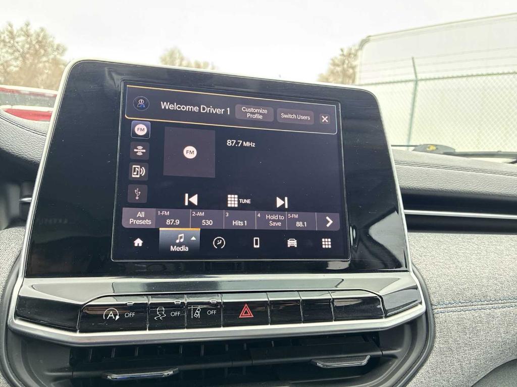 used 2022 Jeep Compass car, priced at $18,919