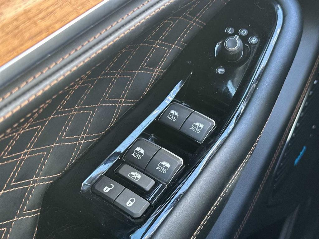 used 2023 Jeep Grand Cherokee L car, priced at $41,336