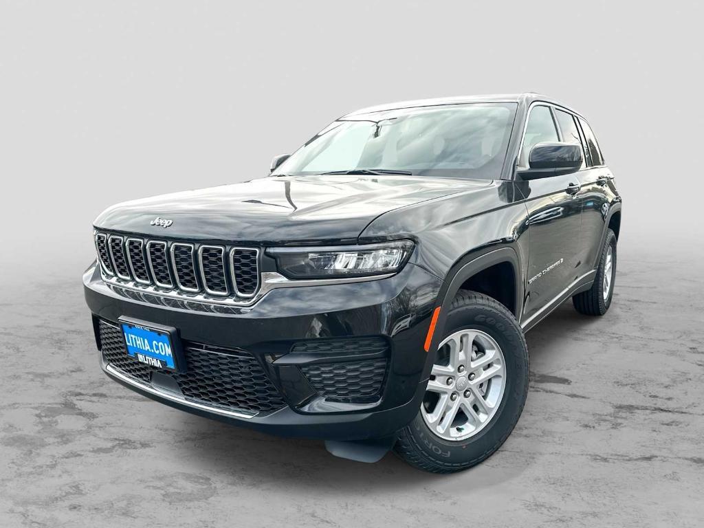 new 2025 Jeep Grand Cherokee car, priced at $34,124