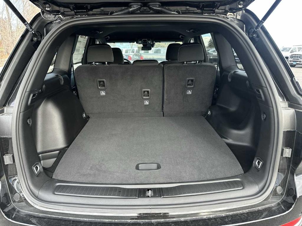 new 2025 Jeep Grand Cherokee car, priced at $34,124