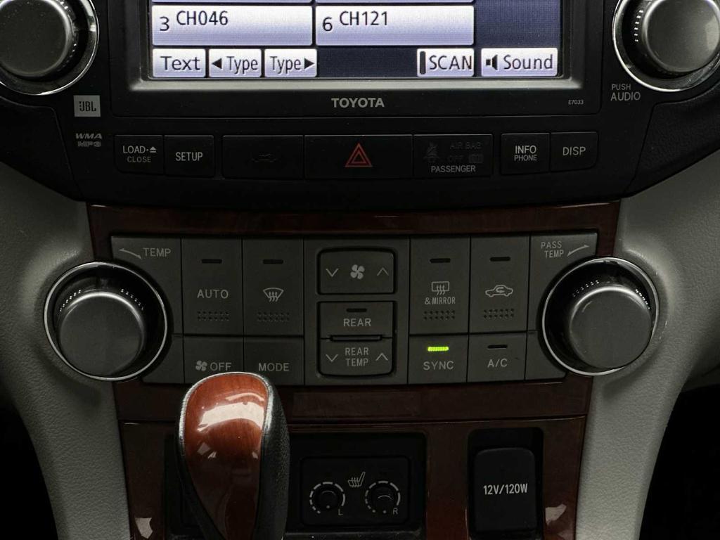 used 2012 Toyota Highlander car, priced at $11,332