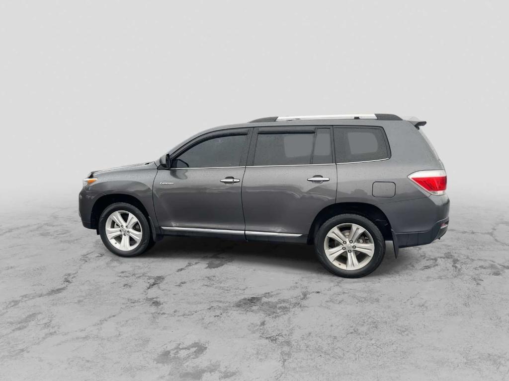 used 2012 Toyota Highlander car, priced at $11,332