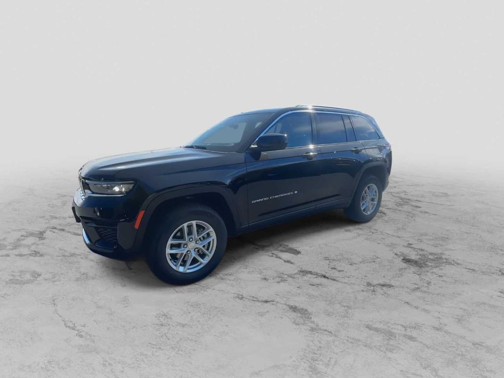 new 2025 Jeep Grand Cherokee car, priced at $36,790