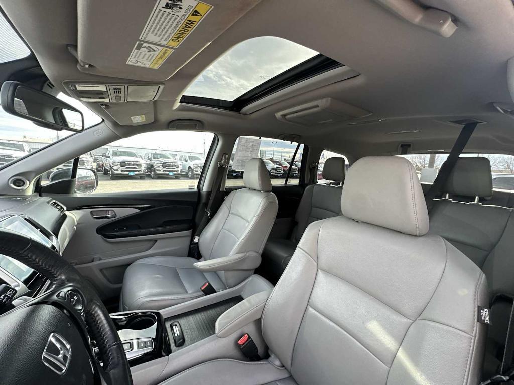 used 2017 Honda Pilot car, priced at $23,112